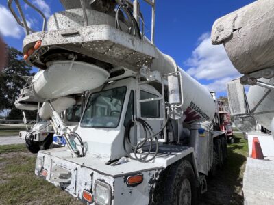 2008 Oshkosh Front Mixer