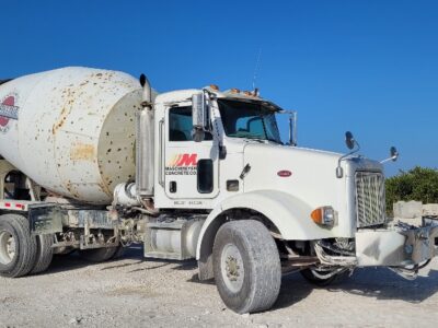 2007 Peterbilt Rear Mixer