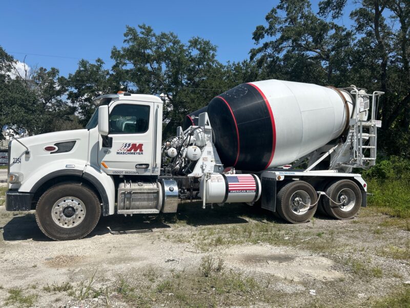 2017 Peterbilt 567