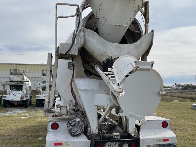 2007 Peterbilt Rear Mixer